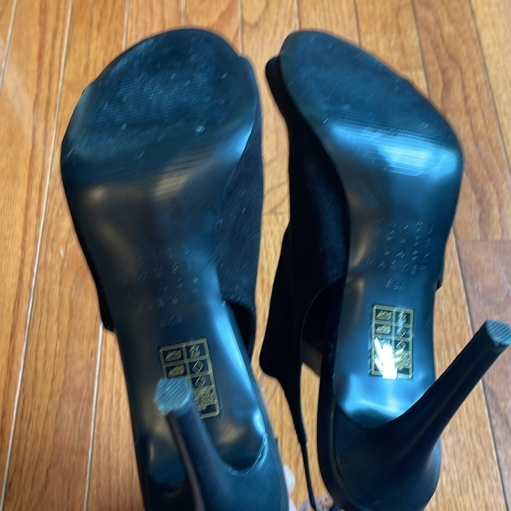 🗑️ WHBM black Isla suede open toe heels with tie back - Picture 6 of 6